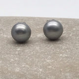 Sterling Silver Freshwater AAAA Pearl 8-9 mm stud earrings